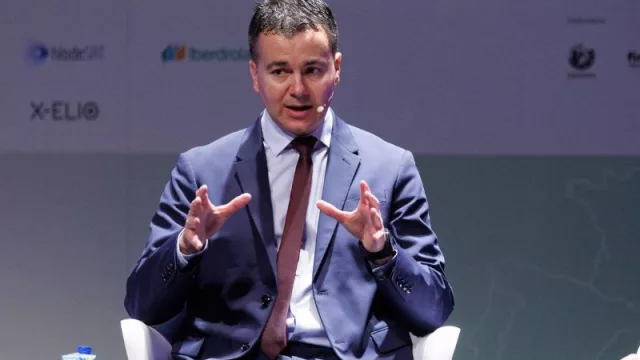 La industria invertirá más de 8.700 millones de euros para reforzar los Pertes y los planes turísticos