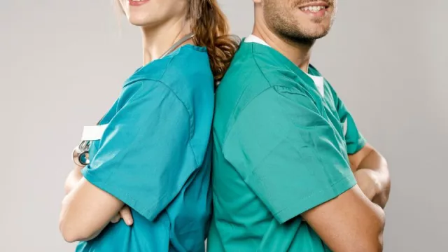 Medicina, enfermería, educación y pedagogía: las carreras más demandadas para trabajar en Galicia