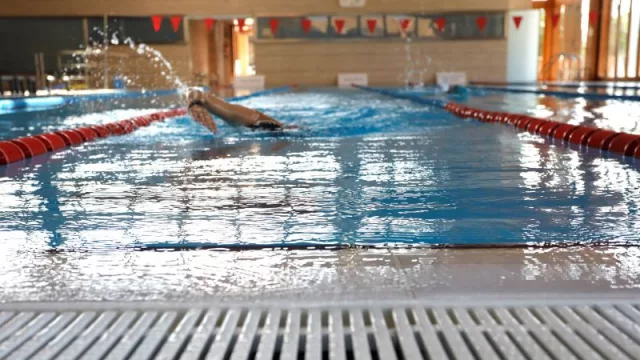 El ahorro de agua en piscinas de uso público y colectivo en Galicia podría alcanzar los 411 millones de litros anuales