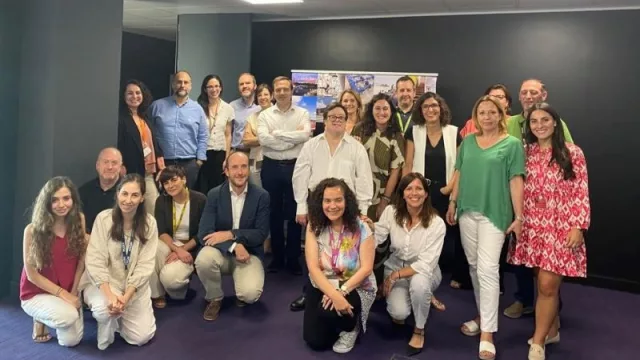 Aecom y Fundación Adecco se unen para promover la empleabilidad de personas con discapacidad (con la participación del primer diplomado europeo con síndrome de Down)