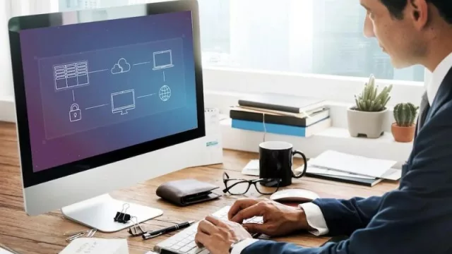 5 medidas claves para proteger tu vivienda de los ciberataques en verano (el 82% de los españoles planea instalar dispositivos tecnológicos en los próximos dos años)