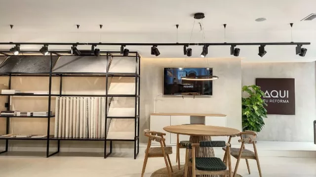 “Aquí tu Reforma” concluirá el 2023 con 16 tiendas bajo el modelo retail (y en 2024 se abrirían otras 9)