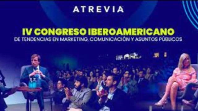 I Jornada del IV Congreso de Atrevia: reflexiones sobre comunicación y sociedad (el sector que registra una mayor adopción de la IA en España, por encima de las TIC)