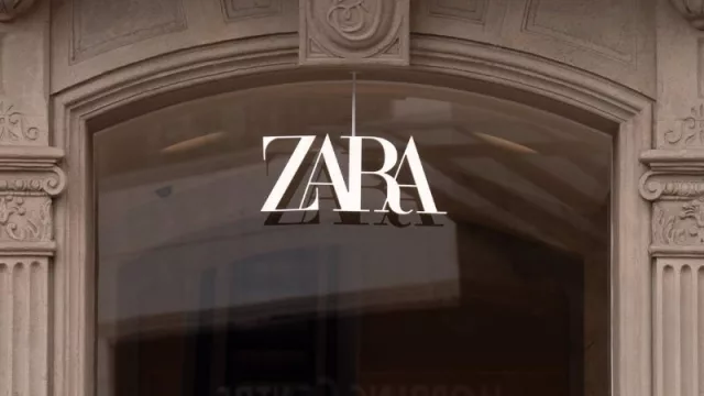 Inditex cae un 2,03% en la apertura y lastra al Ibex en la festividad de la Constitución
