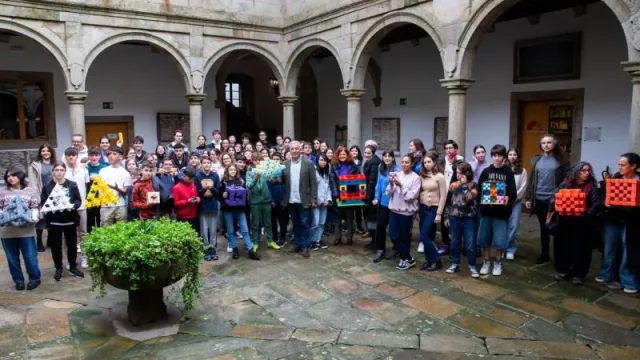 La Xunta y Afundación llevan a Ourense su homenaje a un centenar de artistas con la muestra 'Retratos de un tiempo de la plástica gallega'