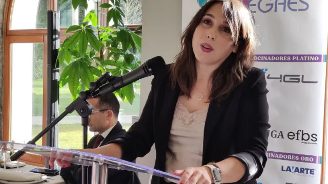 Lorenzana destaca la apuesta de la Xunta por implantar en Galicia una industria generadora de biocombustibles