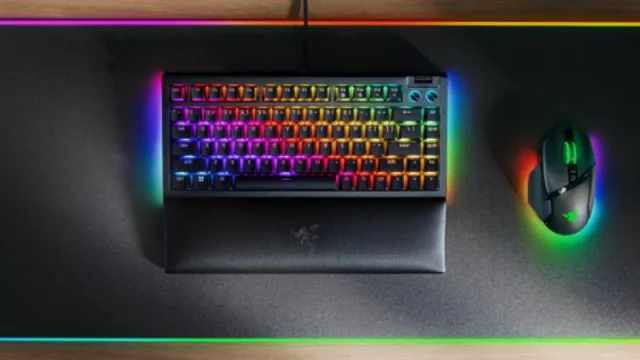 Razer lanza el nuevo BlackWidow V4 75% (el pináculo de los teclados gaming personalizables)