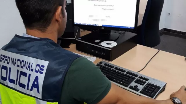 La Policía bloquea páginas web fraudulentas que imitaban portales de conocidas marcas de ropa