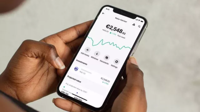 Revolut lanza su 'roboadvisor' en España (para reforzar su oferta de servicios de inversión)