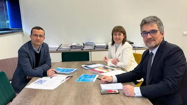 La Junta inicia los trabajos para diseñar el Plan Director de la logística