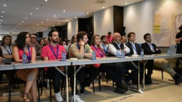 La IA impulsa las formaciones en tecnologías emergentes en las empresas españolas (según Verne Technology Group)