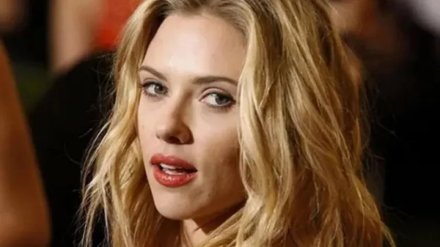 OpenAI pausa la voz de Sky en ChatGPT por parecerse a la de Scarlett Johannson