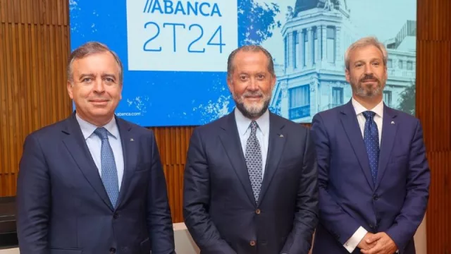 Escotet descarta nuevas adquisiciones de Abanca en el corto plazo y su salida a Bolsa en los próximos 3 años