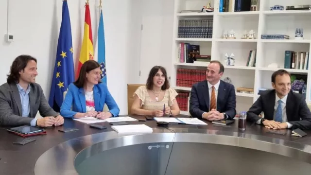 Lorenzana destaca la labor de Datalife como indispensable para acercar la tecnología digital al sector biotecnológico gallego