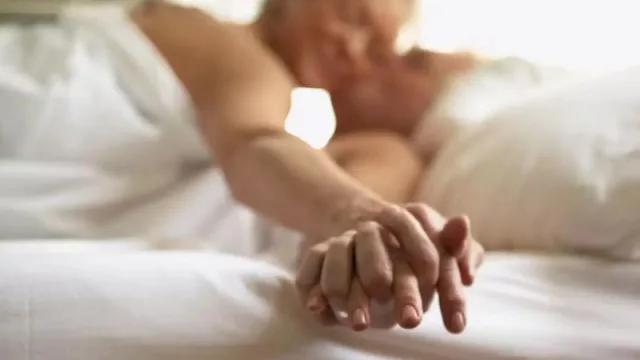 2 de cada 3 mujeres querría tener más sexo durante la menopausia (lo admiten en una herramienta dispuesta por Domma)