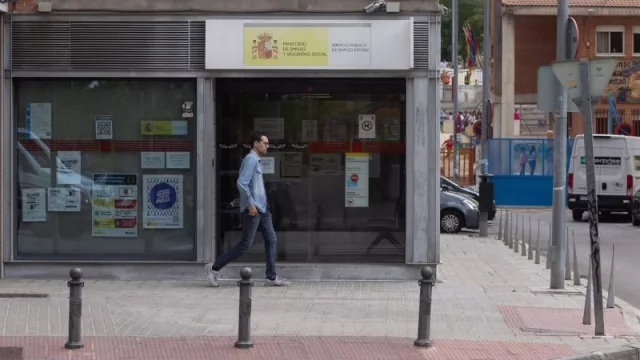 El envejecimiento poblacional lastra el dinamismo de las entradas y salidas del empleo, según Banco de España