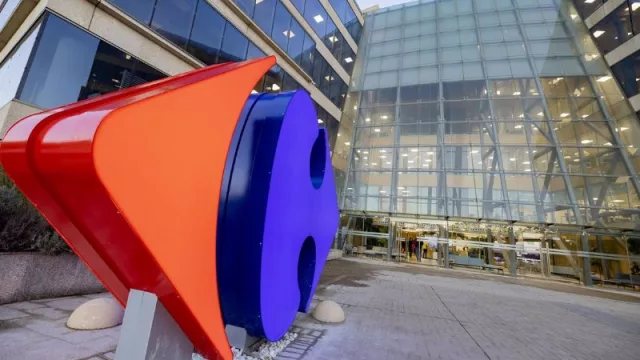 Carrefour invierte más de 84 millones de euros en bajadas de precio para sus clientes