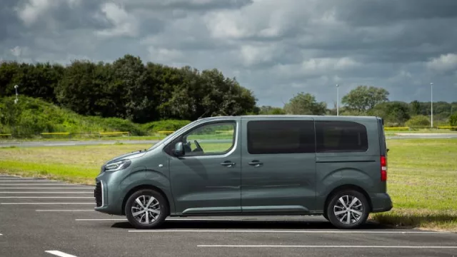 Nuevos modelos Toyota PROACE y PROACE CITY más seguros, más conectados y con mejores prestaciones eléctricas