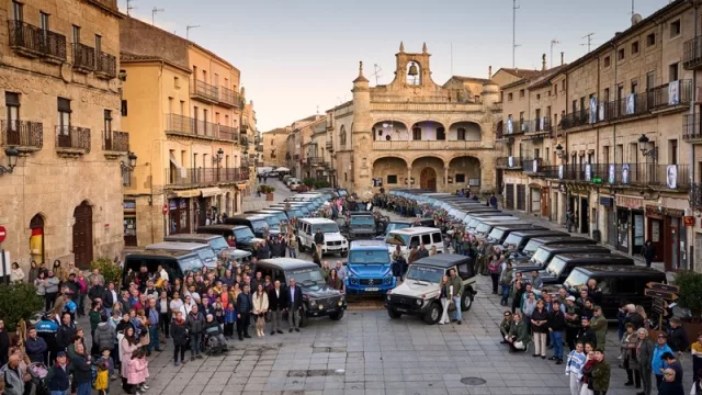 Ciudad Rodrigo acoge con éxito la presentación del nuevo Clase G eléctrico y el 45 aniversario de este icónico todoterreno