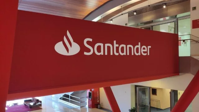 Santander España reporta un error técnico que duplica cargos de tarjeta a algunos clientes