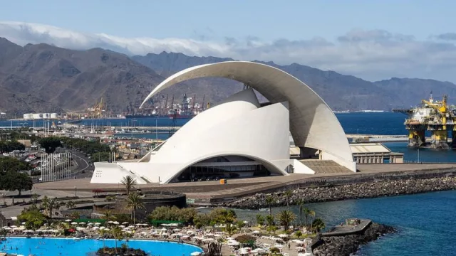 El precio de reservar una noche en Santa Cruz de Tenerife el fin de semana de Carnaval: 340 euros