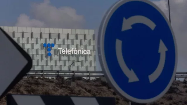 Telefónica España insta a su plantilla a cumplir los acuerdos relativos a la presencialidad laboral