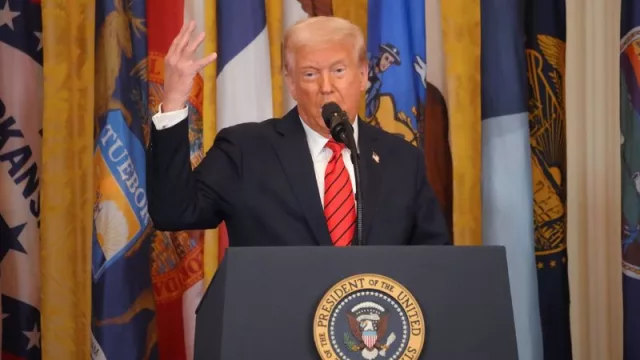 Trump declara que "muy pronto" firmará el acuerdo de minerales con Ucrania