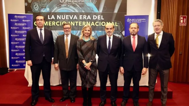 Europa debe responder a los aranceles de Trump con una estrategia común