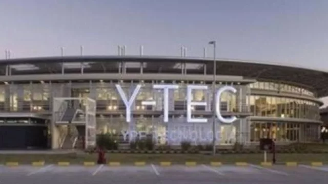 YPF y la israelí Xtralit firman un acuerdo de cooperación para el desarrollo del litio en Argentina