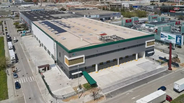 El auge del comercio electrónico generará una demanda de hasta 1,9 millones de metros cuadrados de espacio logístico en Europa