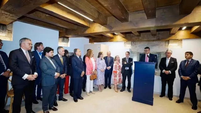 El conselleiro de Emprego, Comercio e Emigración participó en el acto de recepción de las autoridades de Galicia organizado por el cuerpo consular de Vigo
