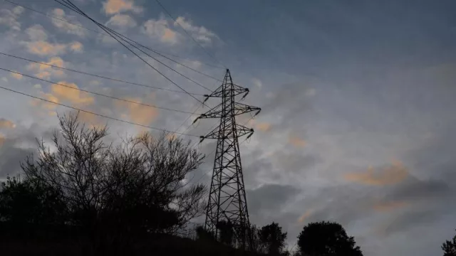 Las grandes eléctricas apuntan a la "mala gestión" de Red Eléctrica como el causante del apagón eléctrico