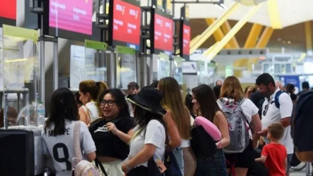 España cae al octavo puesto en el ranking europeo de puntualidad aérea