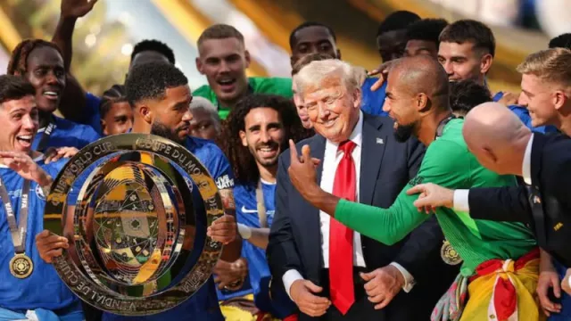 Donald Trump rompe el protocolo y festeja el título del Chelsea en el Mundial de Clubes 2025: (¿por qué lo hizo?)