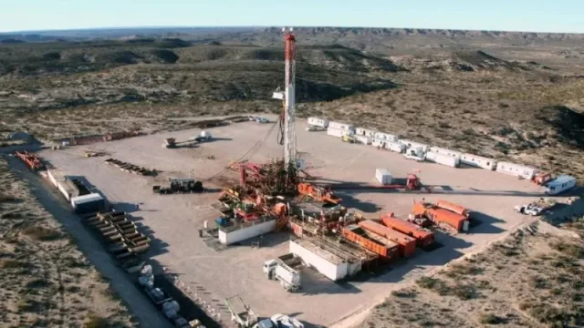 La argentina YPF compra dos bloques de TotalEnergies en Vaca Muerta por 429 millones