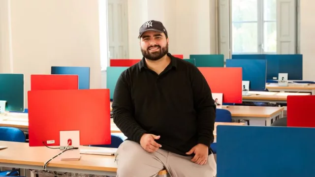 MicroBank duplica en tres años la concesión de microcréditos para estudiantes y cierra un primer semestre récord en 2025