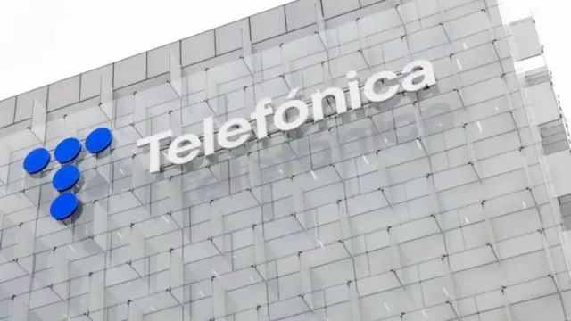 Telefónica afirma que no se plantea un ERE "en este momento" pero analiza distintas posibilidades