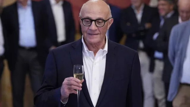 Sabadell señala que Martínez continúa como accionista y consejero del banco tras el fracaso de la OPA