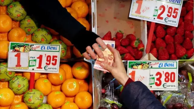 Los inmigrantes aportaron la mitad del crecimiento medio del PIB entre 2022 y 2024, según Banco de España