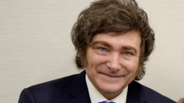 Argentina lanza un bono en dólares para captar hasta 1.698 millones de euros y pagar vencimientos en julio