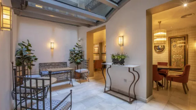 Un hotel boutique en el barrio de Palacio para vivir la Semana Santa madrileña