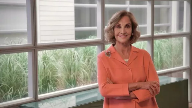 El Ayuntamiento concede a Helena Revoredo la ‘Medalla  de Madrid’ por su trayectoria y compromiso social y cultural