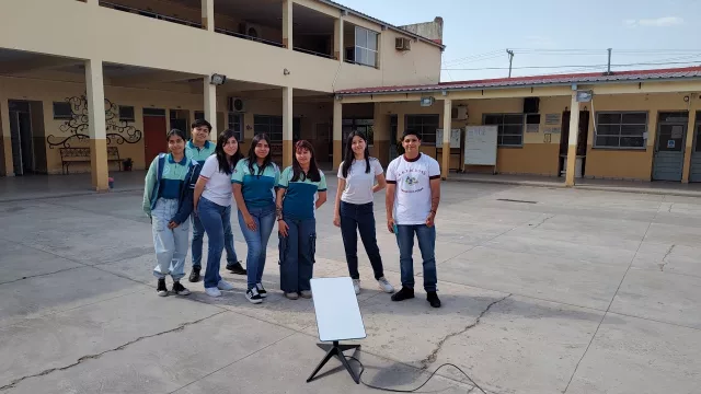 La directora salteña que hackeó la educación tradicional, Robótica, rap y satélites: el aula del futuro ya existe y está en Salta