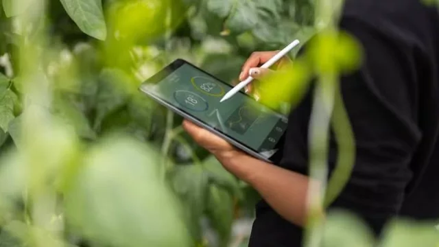 Telefónica integra la sostenibilidad al corazón del negocio y presenta su nuevo Plan Global