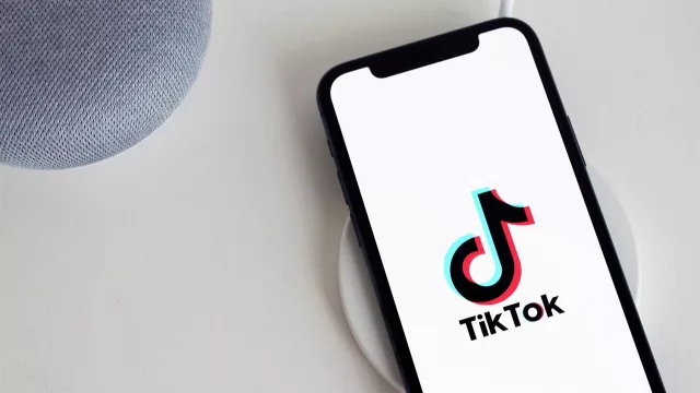 Sanción en Brasil: multan a TikTok con € 25,6 millones por uso indebido de datos de menores