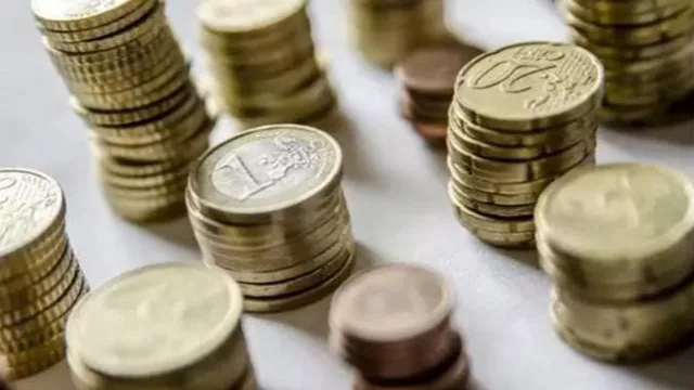 Entre la resistencia fabril y la incertidumbre: Europa y EE. UU. buscan estabilidad económica